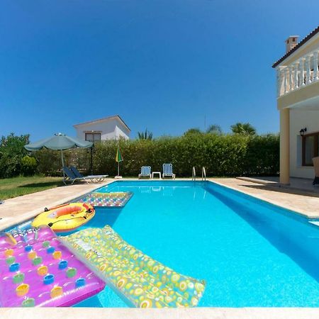 Villa Tsikkos Tria Polis Exterior foto