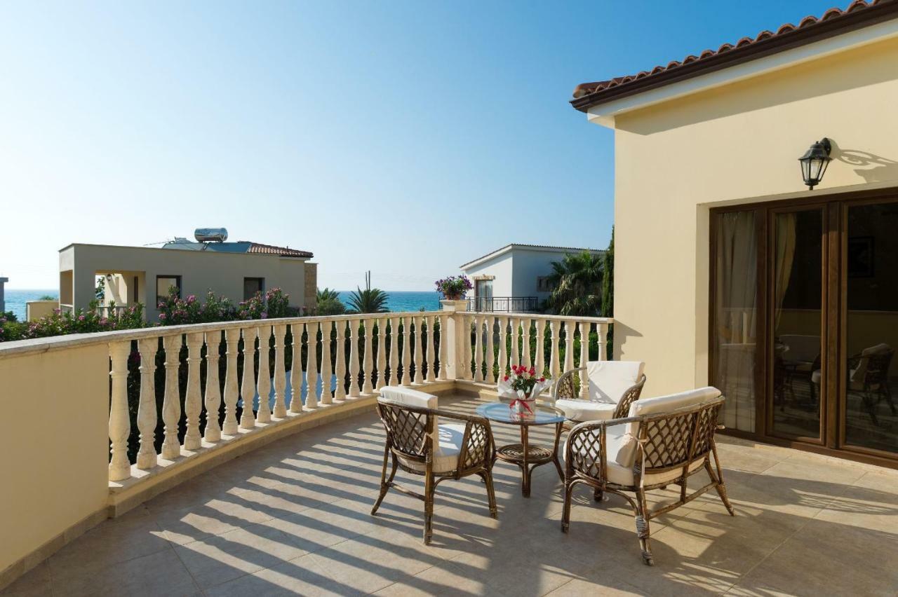 Villa Tsikkos Tria Polis Exterior foto